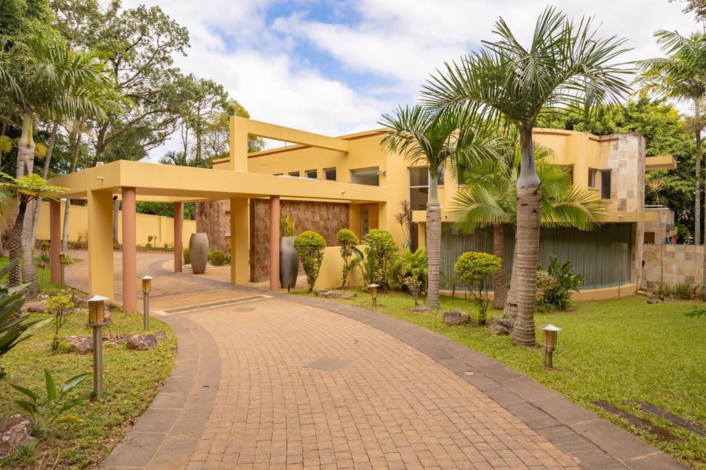 5 Bedroom House