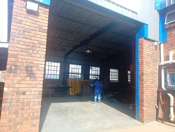 700 m² Industrial space