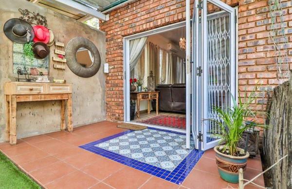 2 Bedroom House