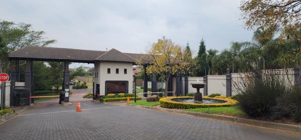 8 645 m² Land