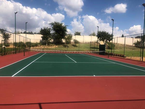 8 645 m² Land