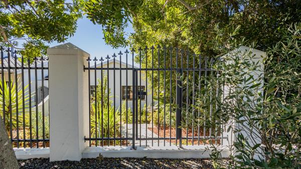 1 Bedroom Garden Cottage