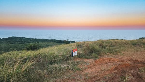 1 370 m² Land