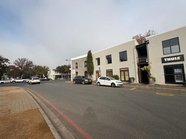 110 m² Commercial space