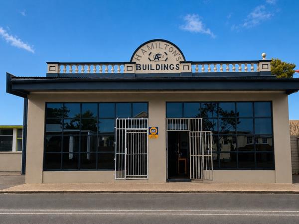 184 m² Retail Space