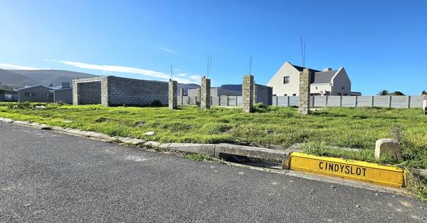 681 m² Land