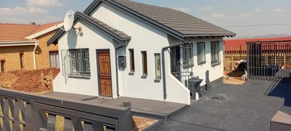 2 Bedroom House