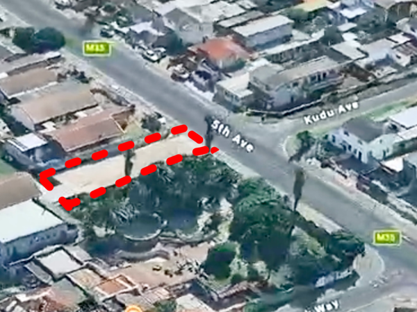 457 m² Land