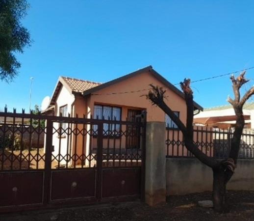 2 Bedroom House