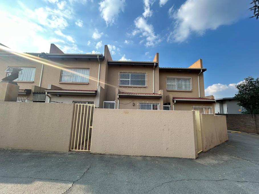 2 Bedroom Townhouse