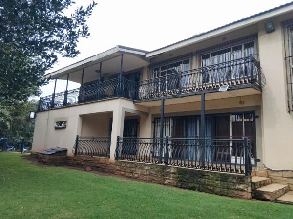 8 Bedroom House