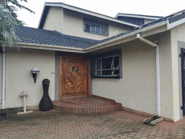 8 Bedroom House