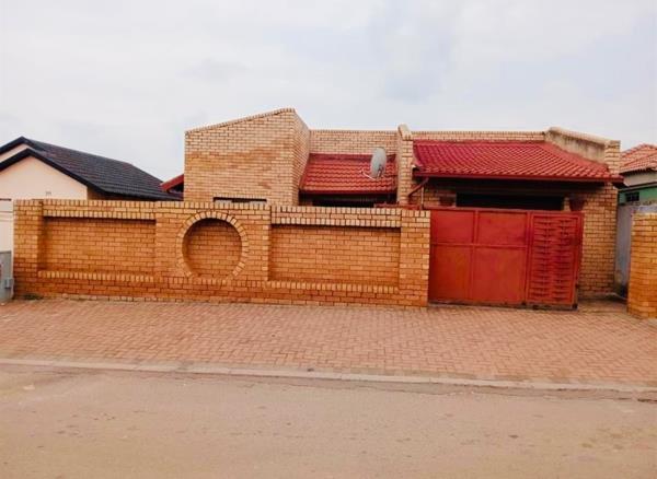 4 Bedroom House
