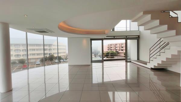 352 m² Office Space