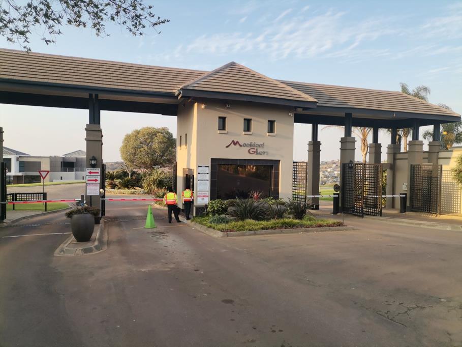 8 933 m² Land