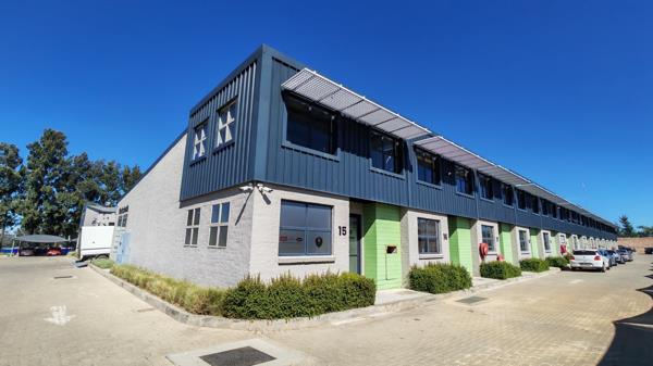 140 m² Commercial space