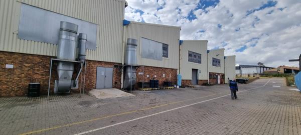 1 972 m² Industrial space