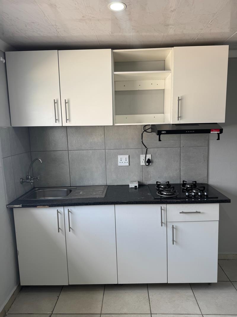 0.5 Bedroom Garden Cottage in Turffontein