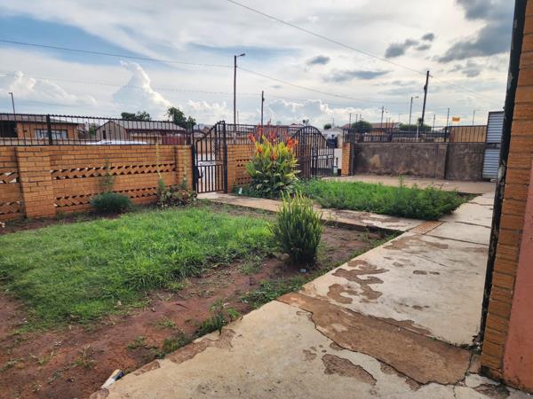 2 Bedroom House