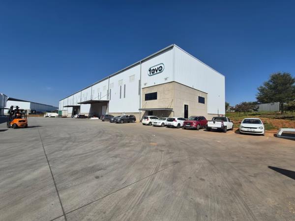 2 015 m² Industrial space