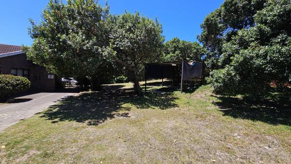 567 m² Land