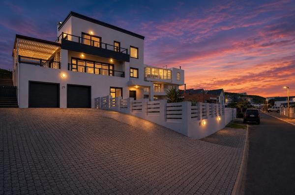 5 Bedroom House