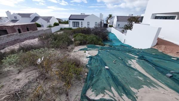 554 m² Land
