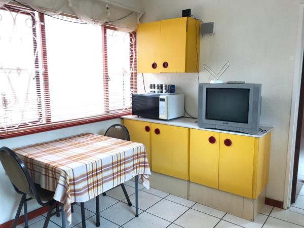 1 Bedroom House