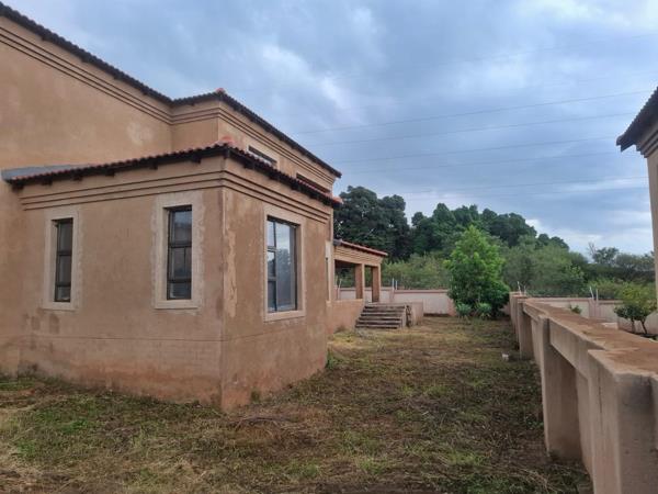 6 Bedroom House