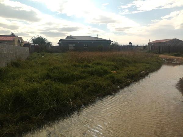 317 m² Land