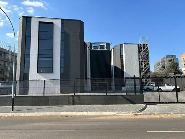 440 m² Commercial space
