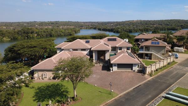 6 Bedroom House
