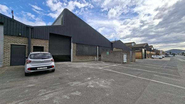 925 m² Industrial space