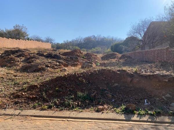 1 168 m² Land