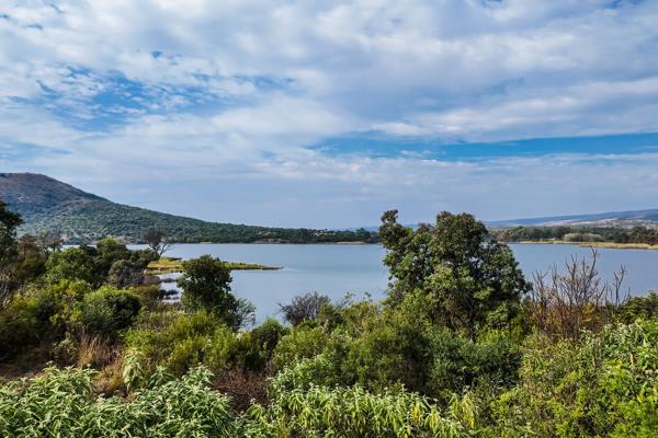 992 m² Land