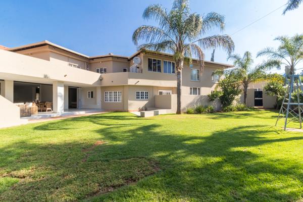 10 Bedroom House