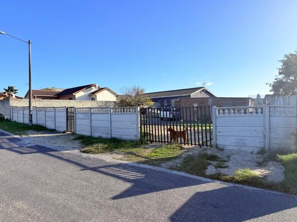 429 m² Land