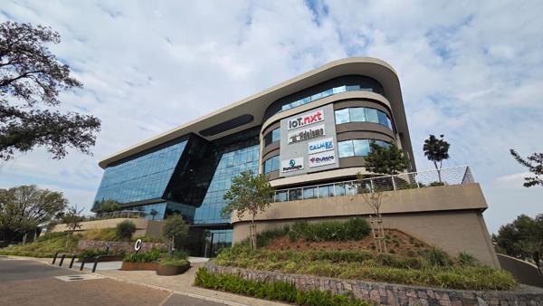 163 m² Commercial space