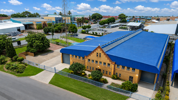 1 410 m² Industrial space