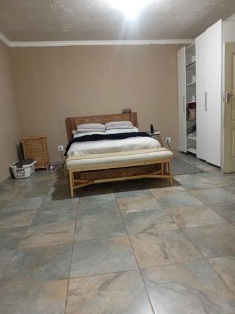 1 Bedroom Garden Cottage