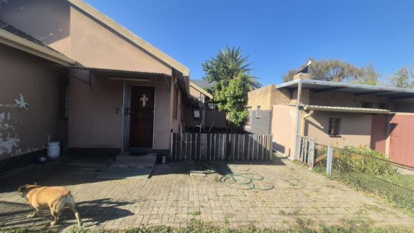 10 Bedroom House