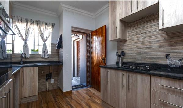 2 Bedroom House