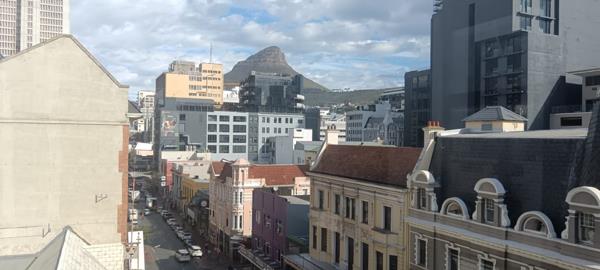 443 m² Commercial space