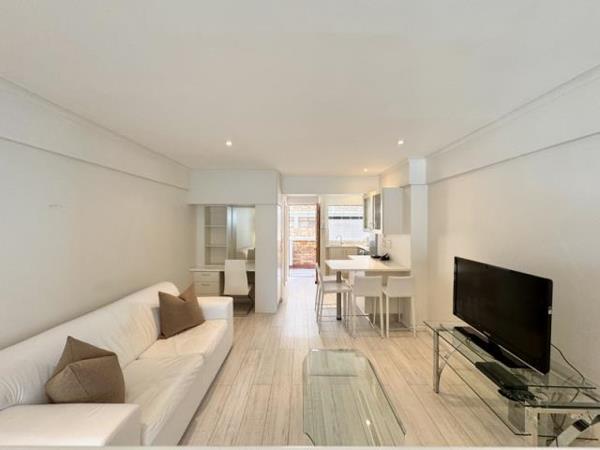 Studio Apartment
