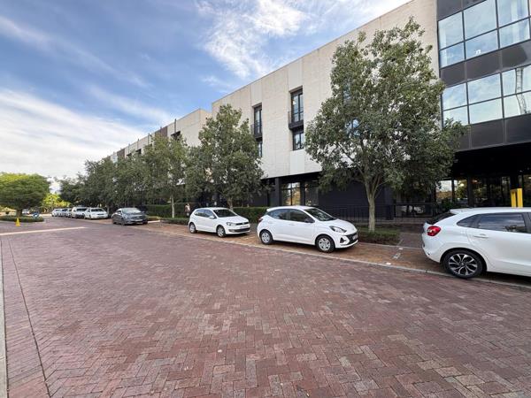 61.9 m² Commercial space