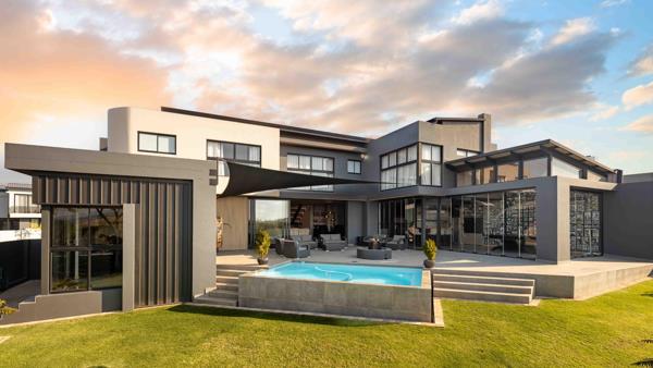 5 Bedroom House