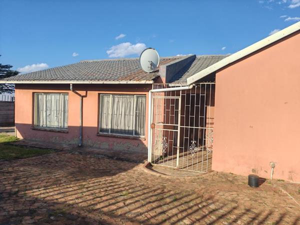 6 Bedroom House