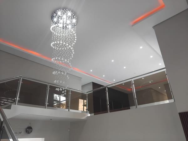 8 Bedroom House