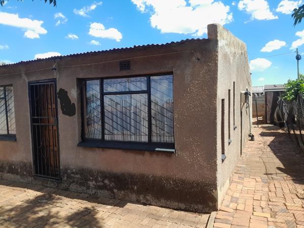 1 Bedroom House
