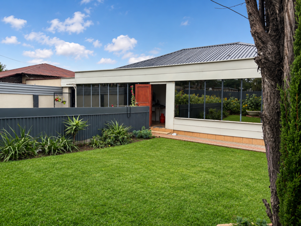 8 Bedroom House